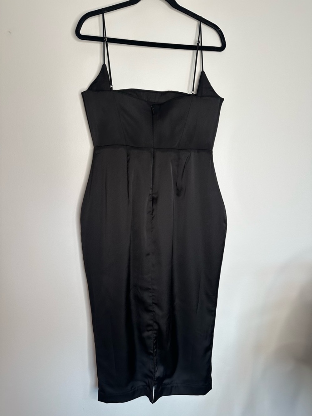 House of CB “Anais” Black Slim Midi Dress - Picture 6 of 12